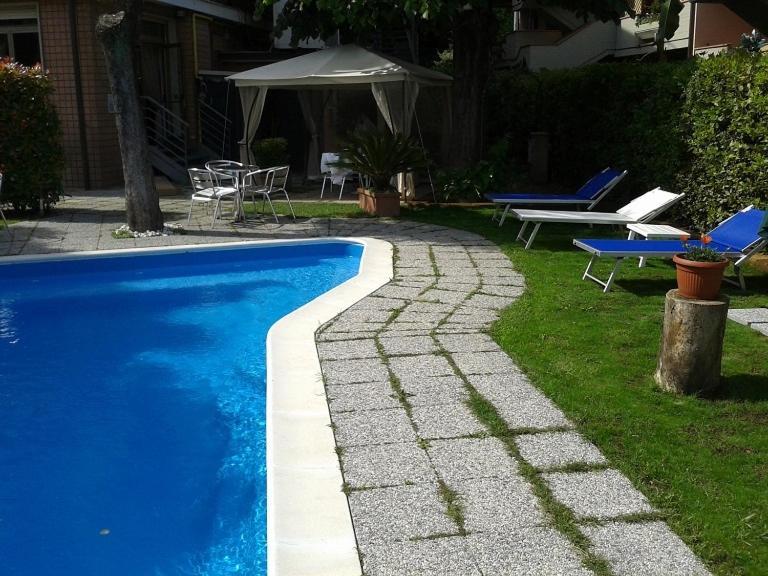 Hotel Casa Rossa Montecatini Terme Luaran gambar