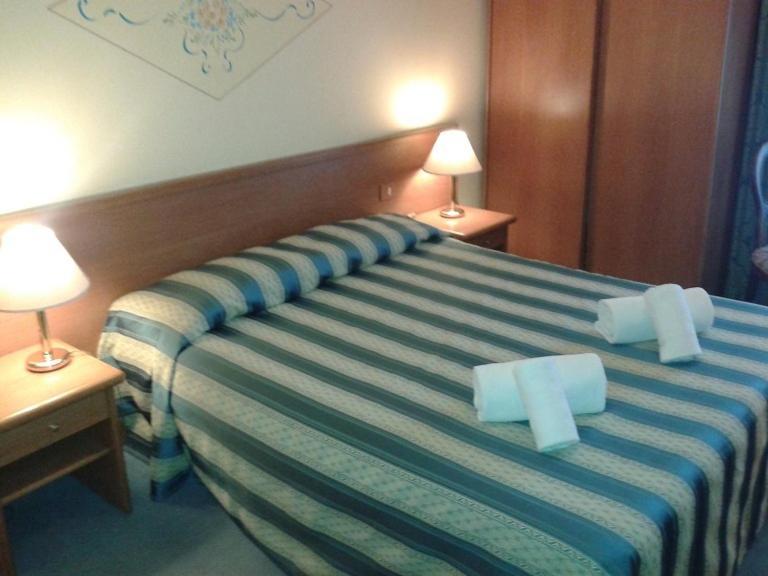 Hotel Casa Rossa Montecatini Terme Bilik gambar