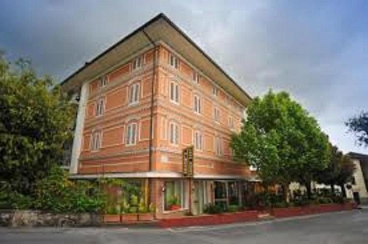 Hotel Casa Rossa Montecatini Terme Luaran gambar