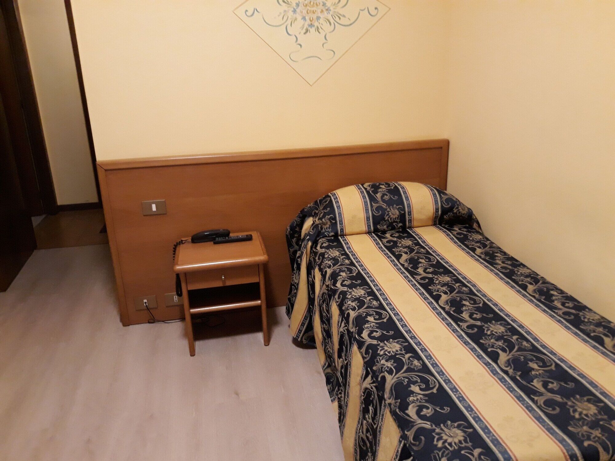 Hotel Casa Rossa Montecatini Terme Luaran gambar